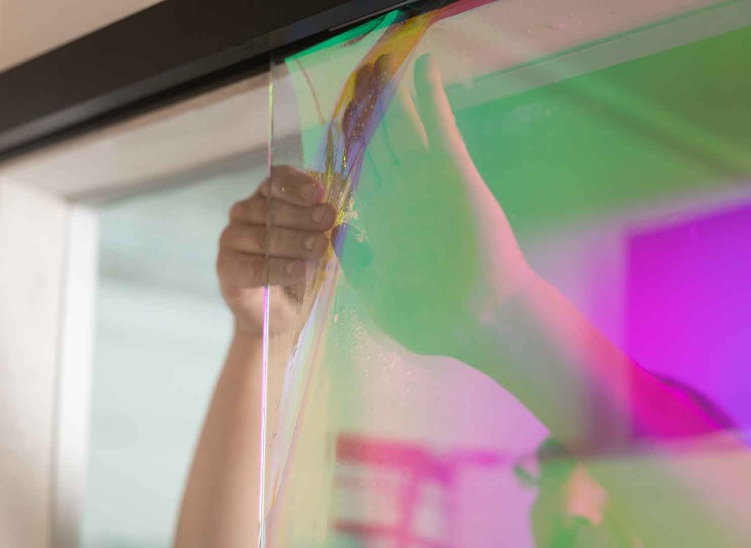 Fensterfolie selbstklebend Glasfolie Barcelona farbig Sichtschutz